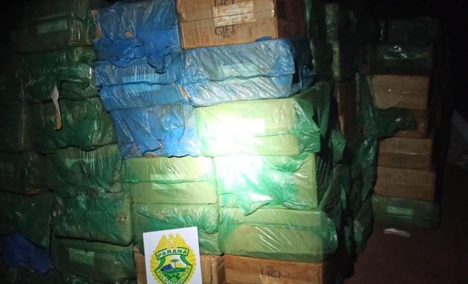 BPFron recupera caminhões e apreende cigarros e contrabando no Oeste do PR