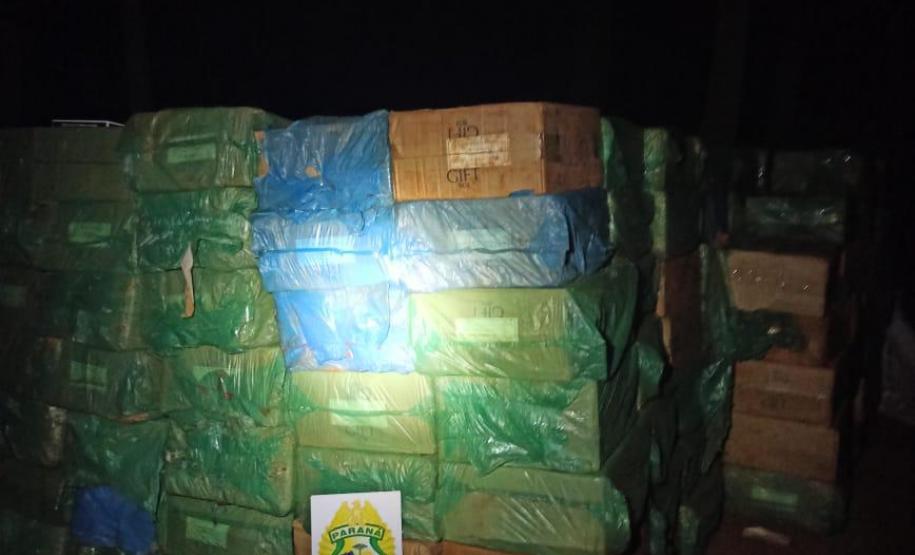 BPFron recupera caminhões e apreende cigarros e contrabando no Oeste do PR