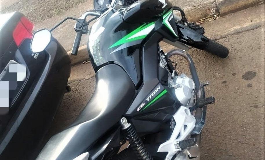 Na noite de domingo, PM de Maringá (PR) encaminha oito pessoas, apreende drogas e recupera veículos furtados, em ações separadas