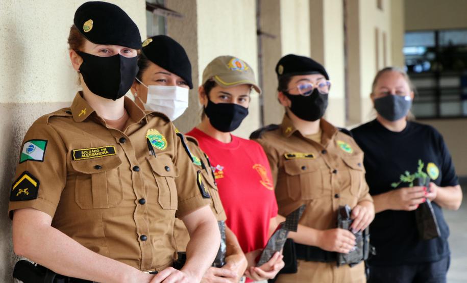 Policiais militares femininas do Quartel do Comando-Geral da PM são homenageadas no Dia Internacional da Mulher