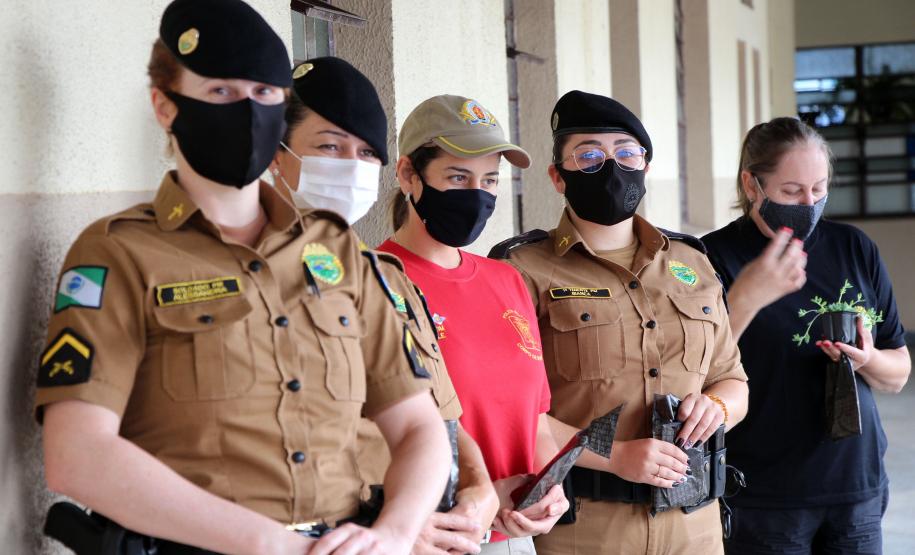 Policiais militares femininas do Quartel do Comando-Geral da PM são homenageadas no Dia Internacional da Mulher