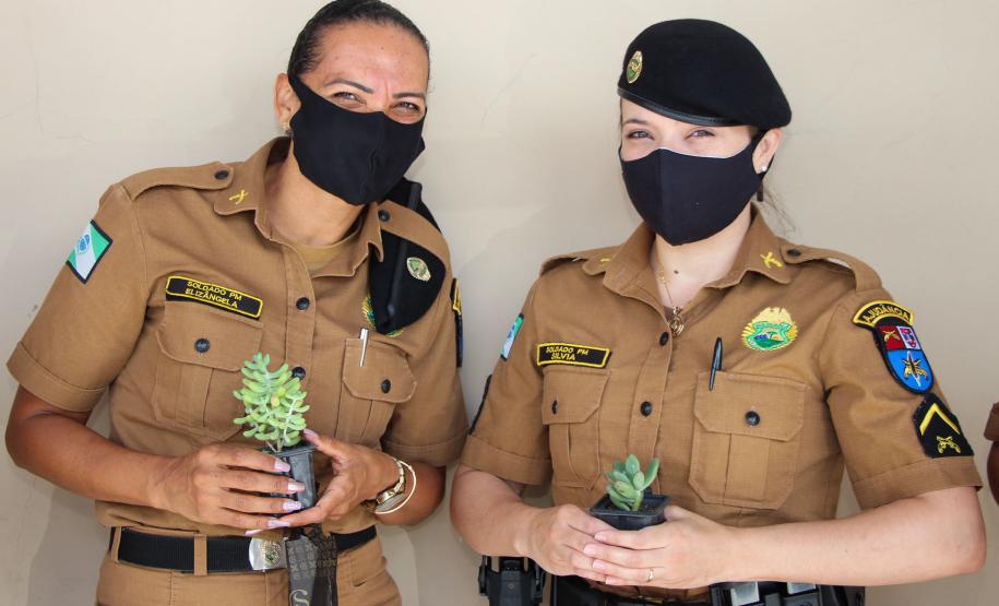 Policiais militares femininas do Quartel do Comando-Geral da PM são homenageadas no Dia Internacional da Mulher