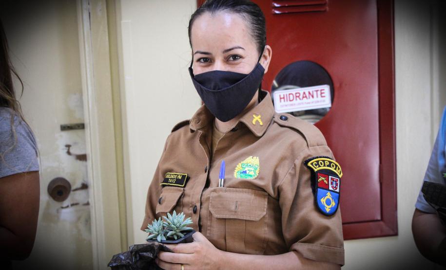 Policiais militares femininas do Quartel do Comando-Geral da PM são homenageadas no Dia Internacional da Mulher