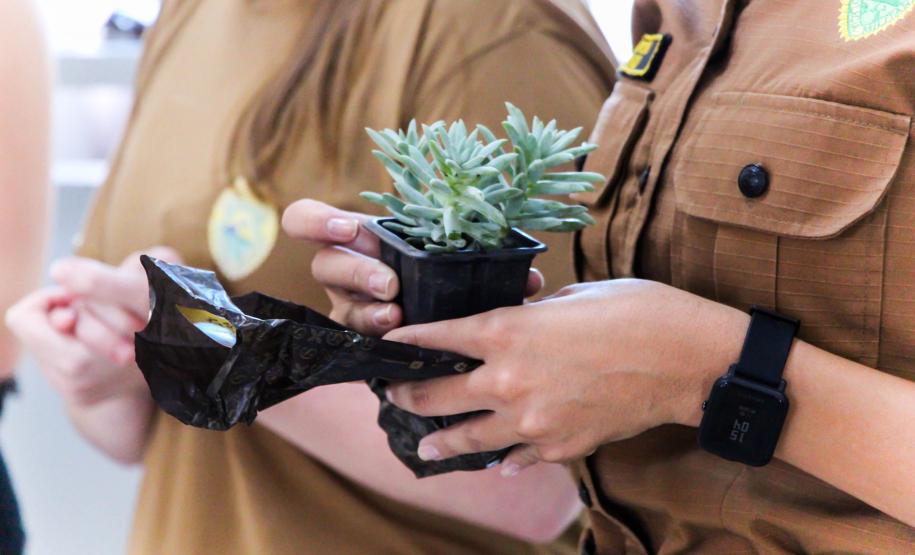 Policiais militares femininas do Quartel do Comando-Geral da PM são homenageadas no Dia Internacional da Mulher