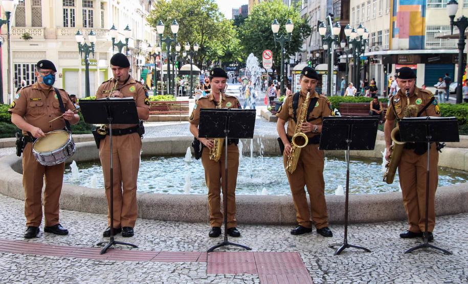 Policiais militares femininas do Quartel do Comando-Geral da PM são homenageadas no Dia Internacional da Mulher