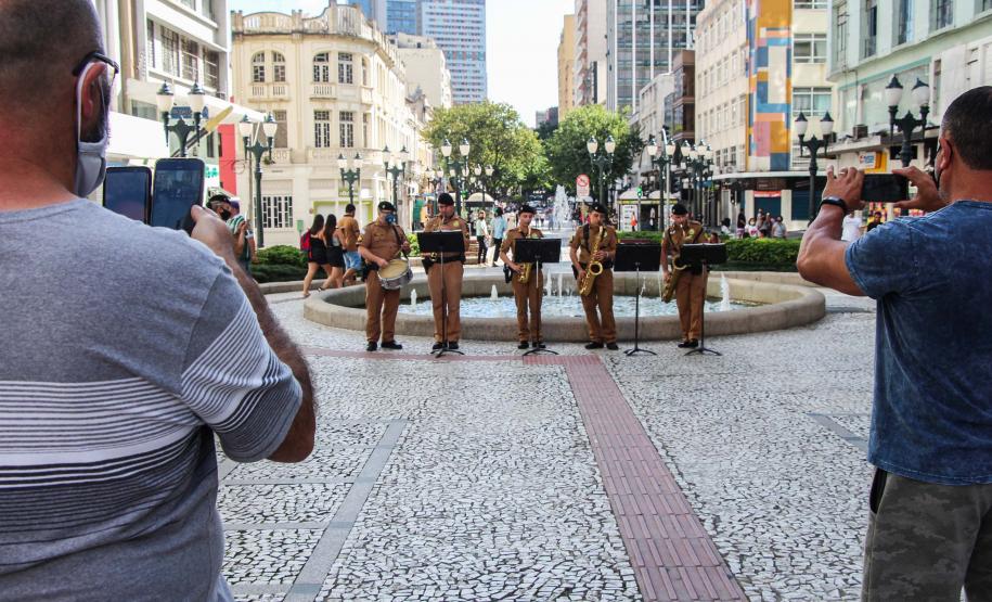Policiais militares femininas do Quartel do Comando-Geral da PM são homenageadas no Dia Internacional da Mulher