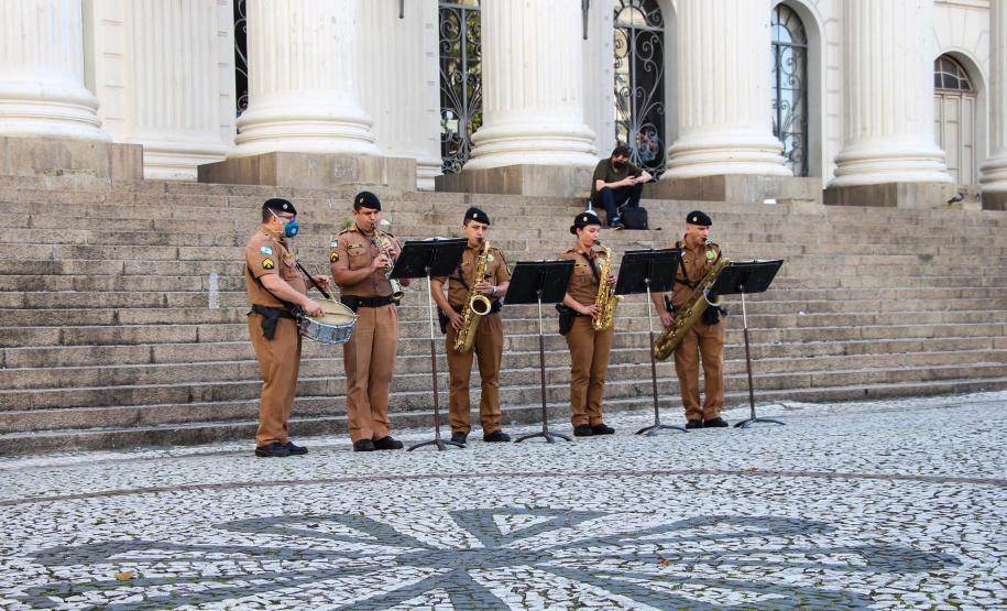 Policiais militares femininas do Quartel do Comando-Geral da PM são homenageadas no Dia Internacional da Mulher