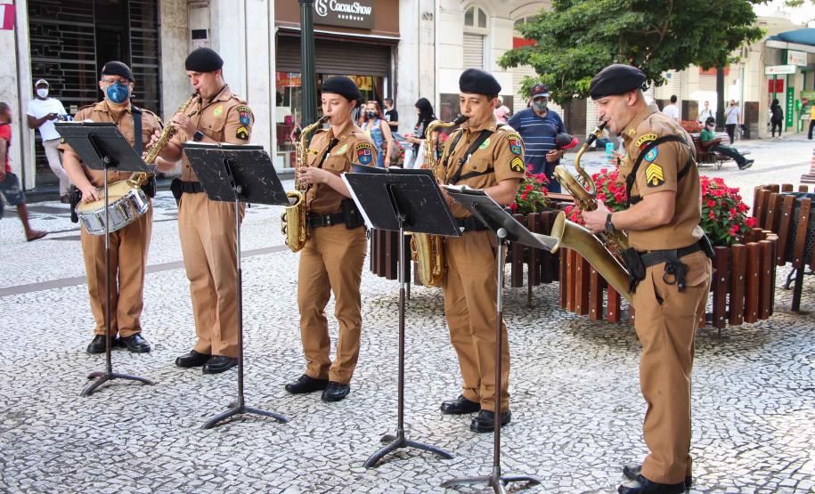 Policiais militares femininas do Quartel do Comando-Geral da PM são homenageadas no Dia Internacional da Mulher