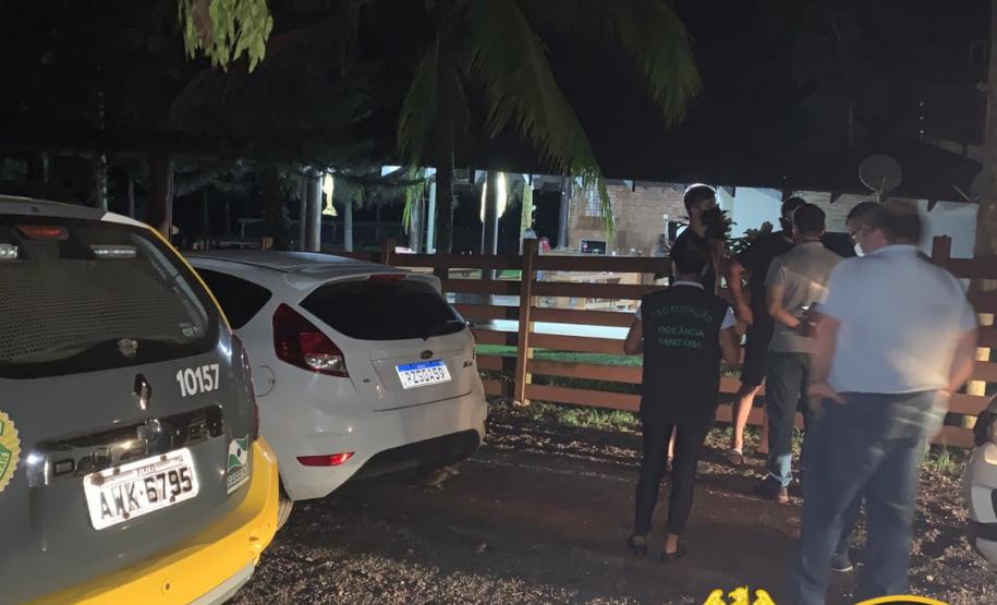 Pessoas são abordadas e orientadas em Cianorte durante operação AIFU