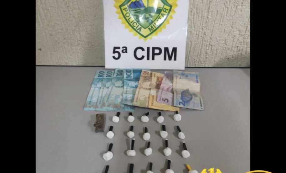 PM encaminha quatro pessoas e apreende diversas porções de drogas no Noroeste do estado