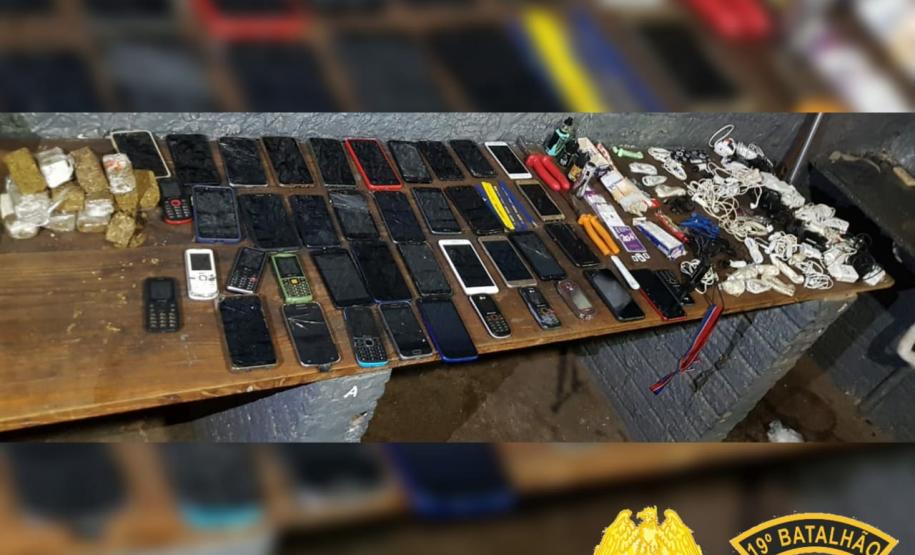 PM frustra esquema de repasse de drogas e celulares em cadeia pública de Guaíra e três são encaminhados