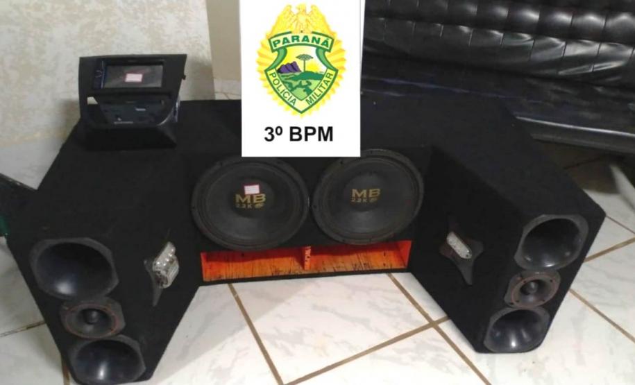 Bar promove aglomeração com 38 pessoas, é autuado pela PM e sete pessoas são encaminhadas