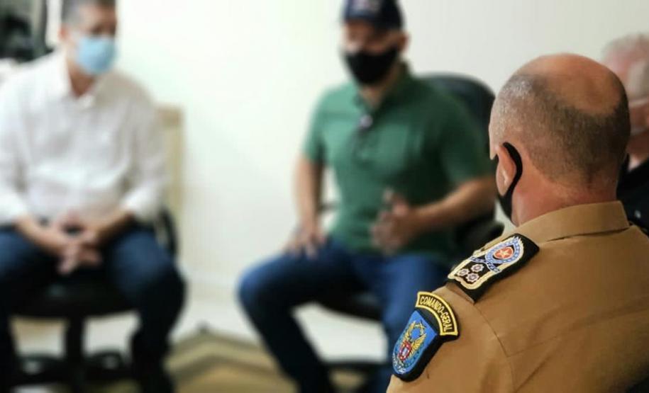 Comandante-Geral da PM preside passagem de comando de unidade de Rolândia e se reúne com autoridades no Norte do PR
