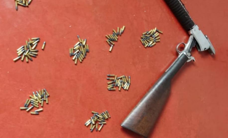 PM de Apucarana apreendem sete armas durante cumprimento de mandados judiciais