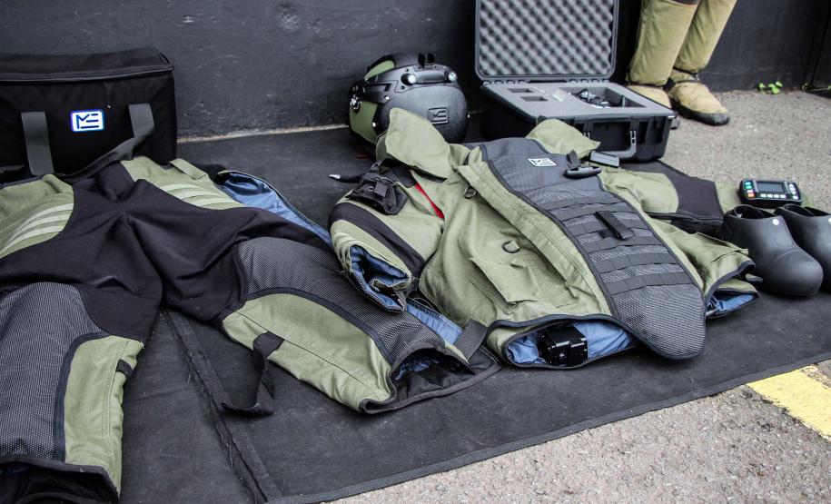 Esquadrão Antibombas recebe novos trajes de R$ 1,2 milhão para atendimentos de ocorrências