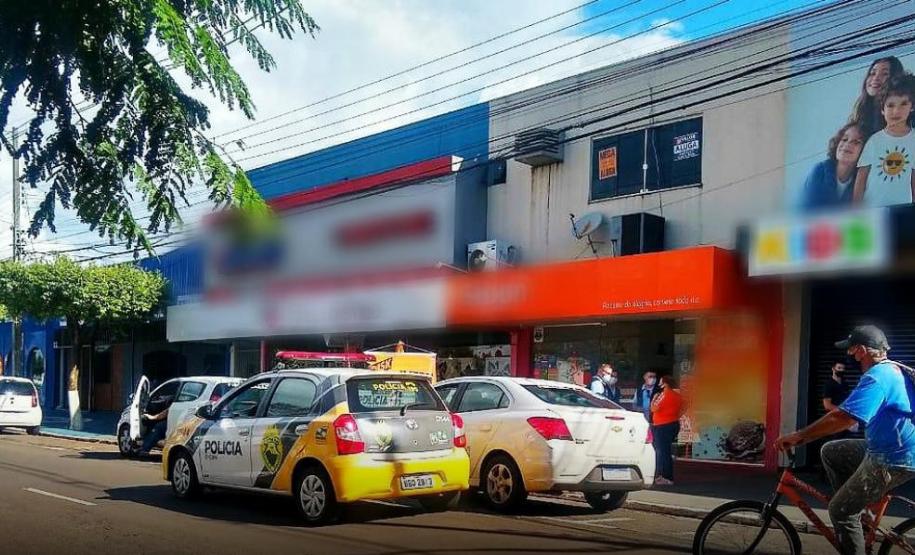 Policiais militares fazem fiscalização em apoio a prefeitura de Cianorte