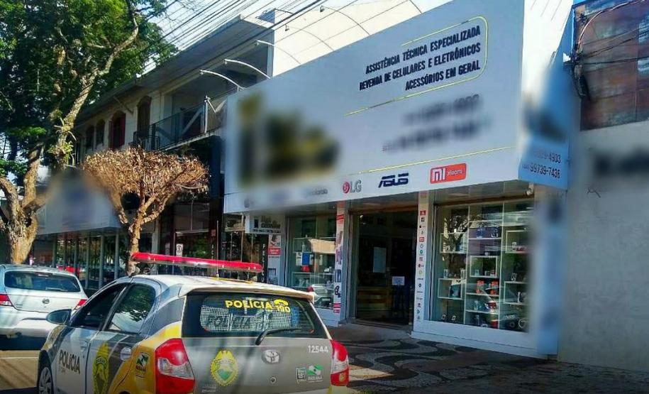 Policiais militares fazem fiscalização em apoio a prefeitura de Cianorte