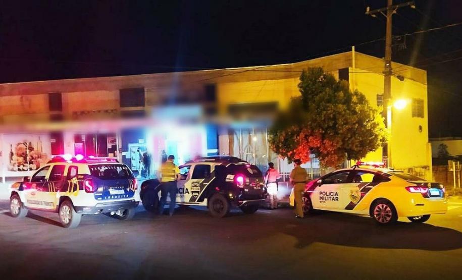 Operação AIFU fiscaliza 20 estabelecimentos comerciais na noite de quarta-feira, em Cianorte