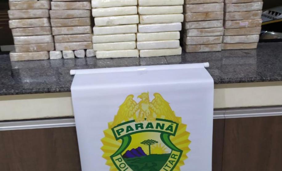 Família é encaminhada pela PM com quase 60 quilos de cocaína e crack em Cianorte (PR)