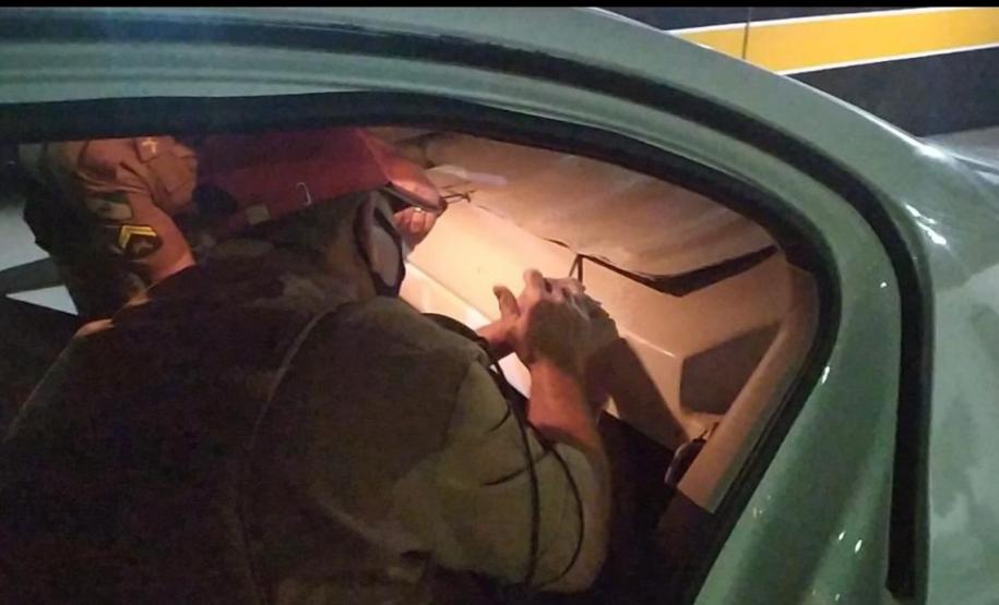 Família é encaminhada pela PM com quase 60 quilos de cocaína e crack em Cianorte (PR)