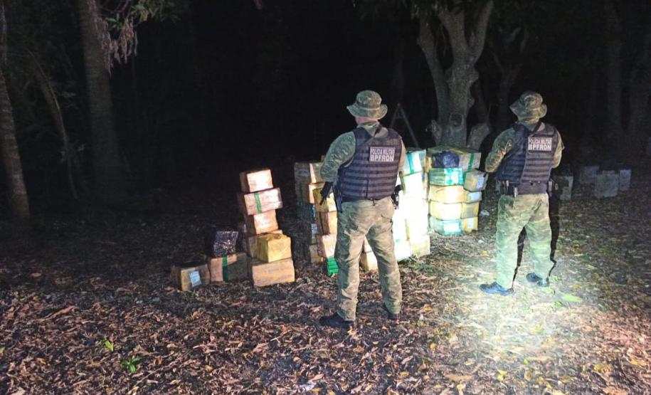 BPFron apreende mais de uma tonelada de maconha em Terra Roxa (PR), durante a Operação Hórus