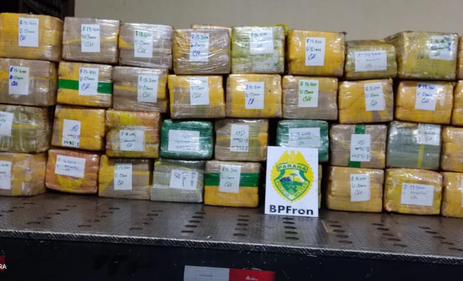 BPFron apreende mais de uma tonelada de maconha em Terra Roxa (PR), durante a Operação Hórus