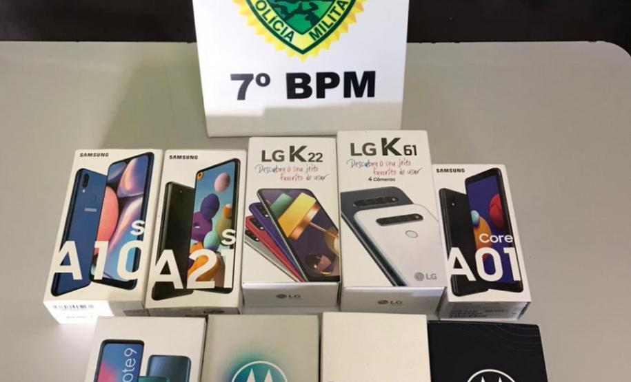 Instantes após crime, suspeito de roubar uma loja de telefonia é preso pela PM em Cruzeiro do Oeste (PR)