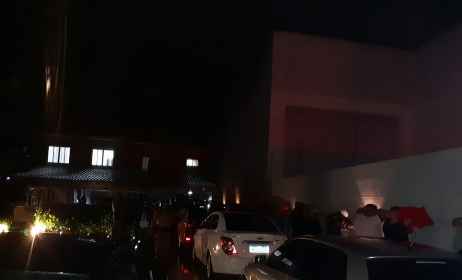 Festa clandestina é encerrada pela PM e 70 pessoas são encaminhadas para Termo Circunstanciado no Boqueirão, em Curitiba