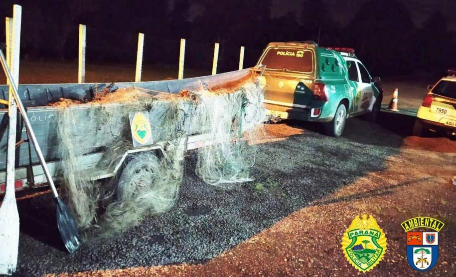 No Noroeste do estado, PM apreende quase 30 metros de rede e quase 500 quilos de peixes durante fiscalização da Piracema