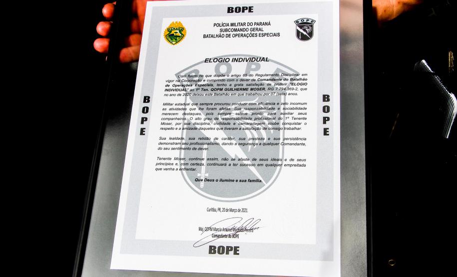 Equipe de Negociação da PMPR comemora 18 anos de criação com homenagem a integrantes em Curitiba