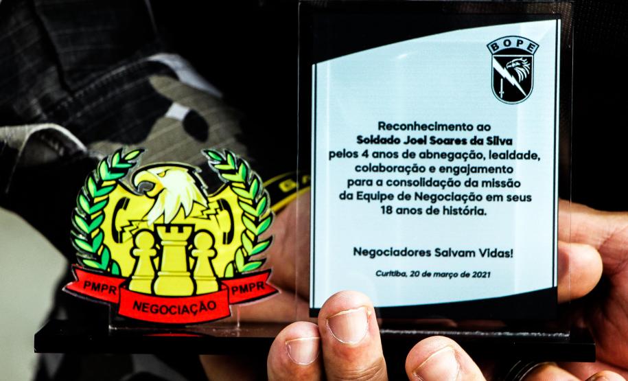 Equipe de Negociação da PMPR comemora 18 anos de criação com homenagem a integrantes em Curitiba