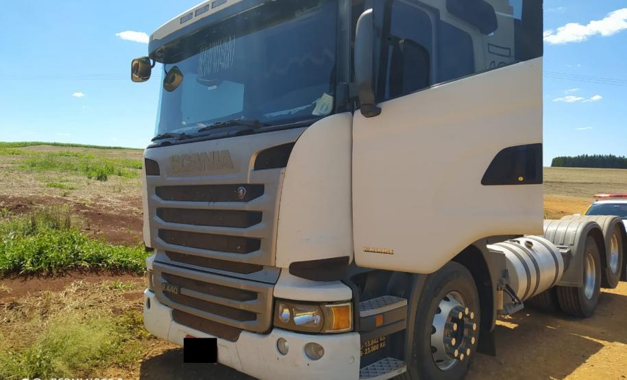 Caminhão roubado é recuperado pelo BPRv após denúncia em Cascavel (PR)