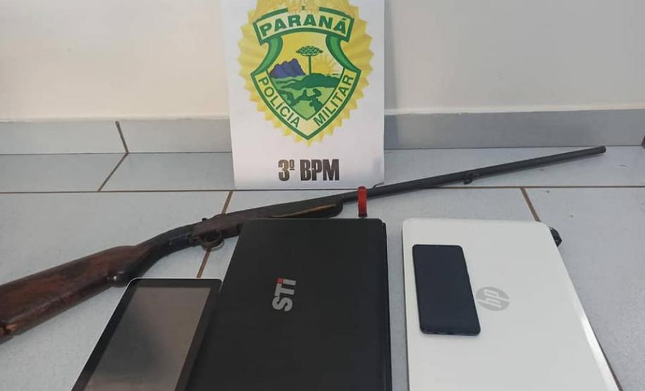 No Sudoeste do estado, PM encaminha cinco pessoas e apreende duas armas de fogo, 130 gramas de maconha e 80 pedras de crack