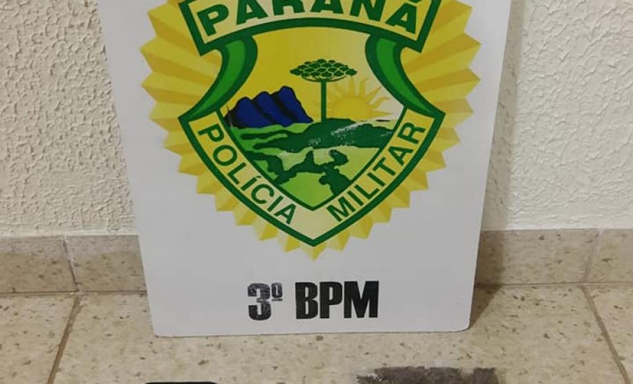 No Sudoeste do estado, PM encaminha cinco pessoas e apreende duas armas de fogo, 130 gramas de maconha e 80 pedras de crack