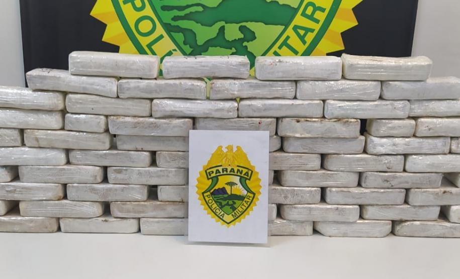 Carro com 48 quilos de crack é apreendido ao chegar em Curitiba