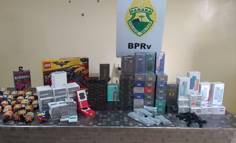 Policiais rodoviários apreendem veículo carregado com eletrônicos contrabandeados em Rolândia, no Norte do estado