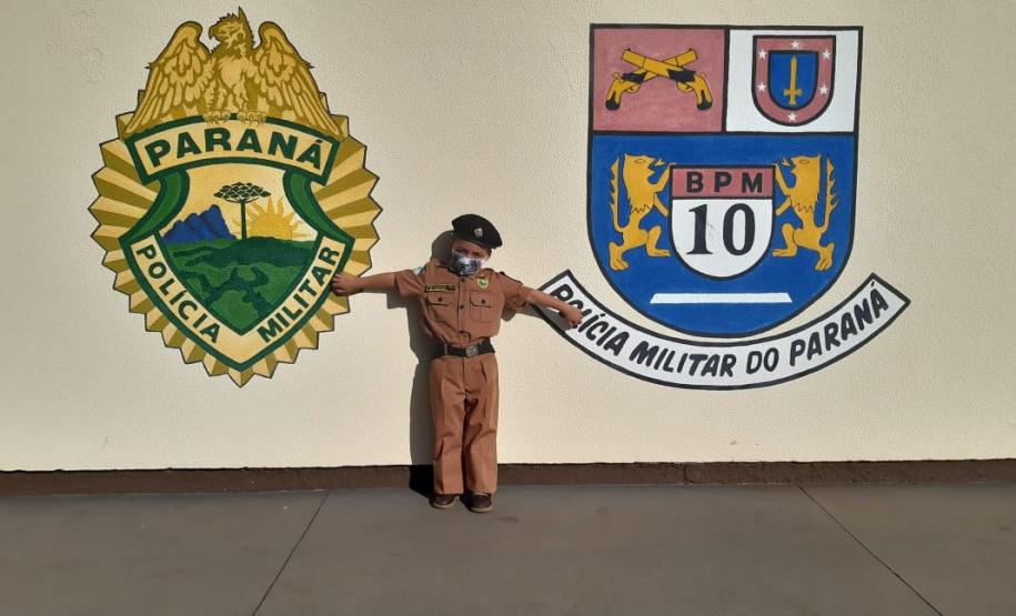 PM realiza sonho de pequeno fã da Corporação e participa de seu aniversário em Apucarana, no Norte do Paraná