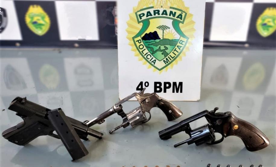 Em ocorrências distintas, PM encaminha cinco pessoas, apreende três armas de fogo e drogas no Norte do estado