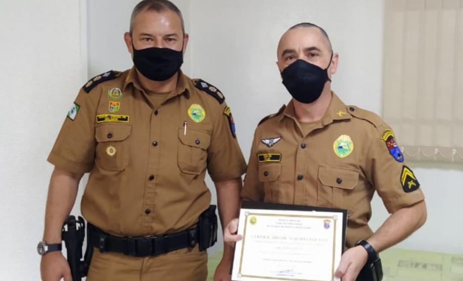 Comandante do BPRv homenageia policiais da unidade durante almoço em Curitiba