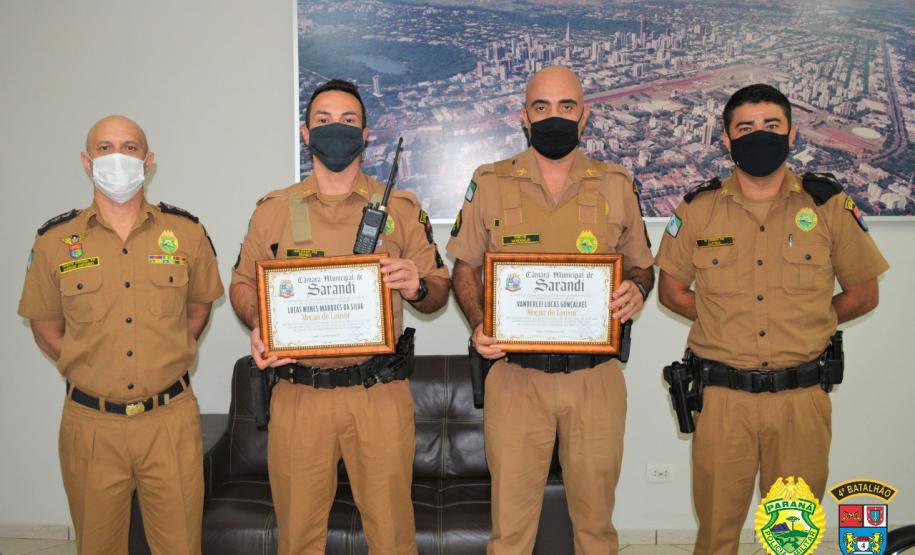 Dupla de policiais militares de Sarandi (PR) recebem Moção de Louvor e Reconhecimento da Câmara Municipal, após ato honroso