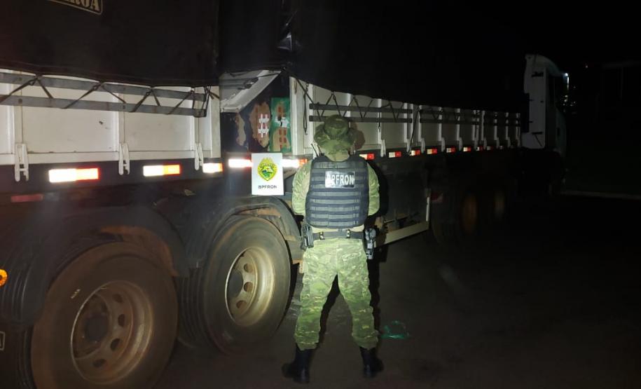 BPFron apreende R$ 2,2 milhões em cigarros contrabandeados e veículos no Oeste do PR