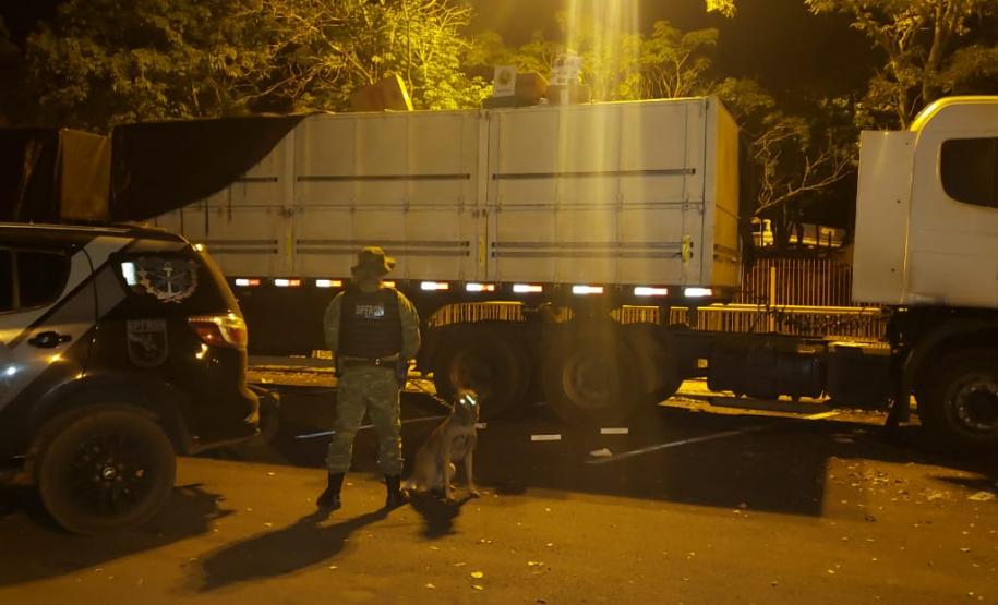 BPFron apreende R$ 2,2 milhões em cigarros contrabandeados e veículos no Oeste do PR