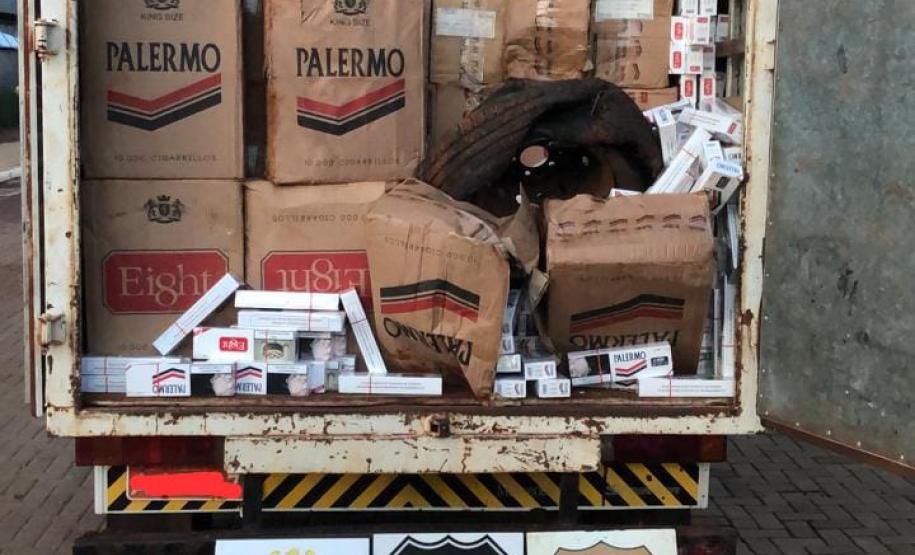 BPFron apreende R$ 2,2 milhões em cigarros contrabandeados e veículos no Oeste do PR
