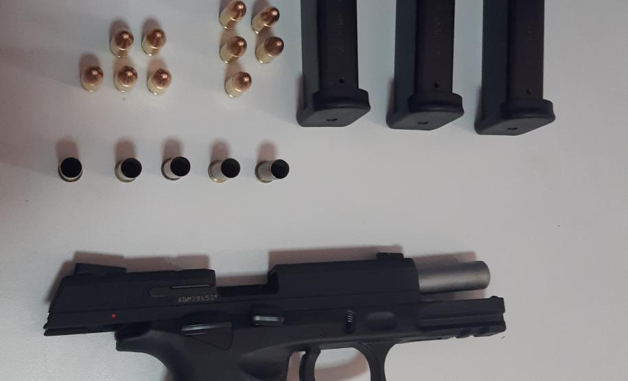 No Norte do estado, PM prende quatro homens e apreende armas de fogo e drogas em situações distintas