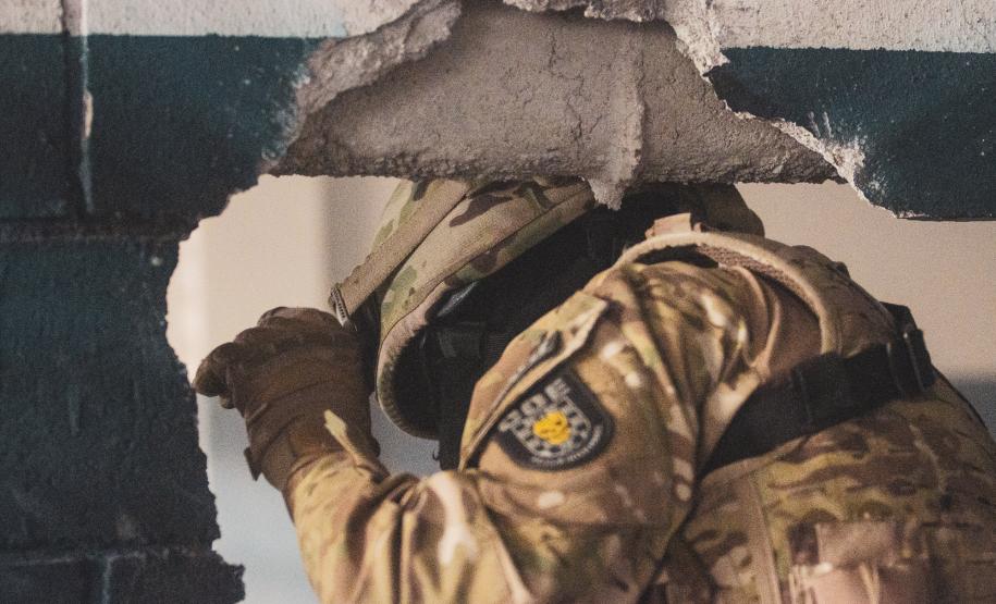 Policiais do COE participam do II Curso de Arrombamento Tático em Curitiba