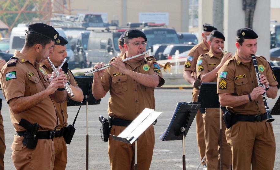 Banda de Música faz homenagem às mães policiais militares de todo o Paraná