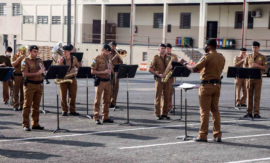 Banda de Música faz homenagem às mães policiais militares de todo o Paraná