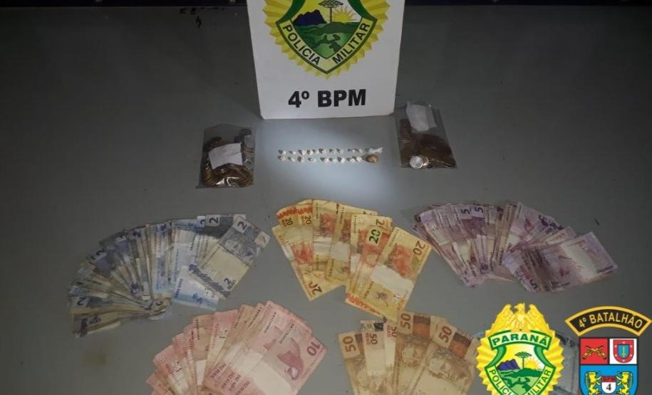 Em Maringá (PR), PM prende homem e apreende mais de 80 pedras de crack e dinheiro