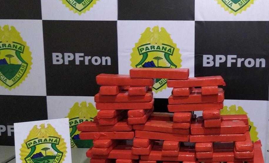 Abordagem do BPFron em Guaíra (PR) termina com apreensão de 55,1 quilos de maconha