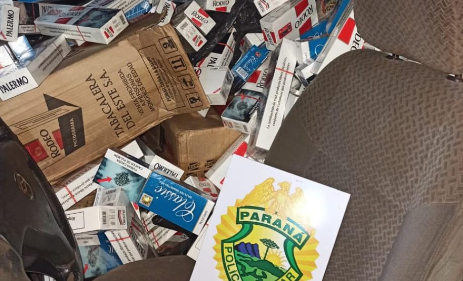 Carros lotados com cigarros contrabandeados do Paraguai são apreendidos pelo BPFron em Terra Roxa (PR)